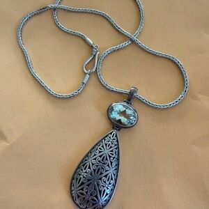 Elegant Silver Necklace
